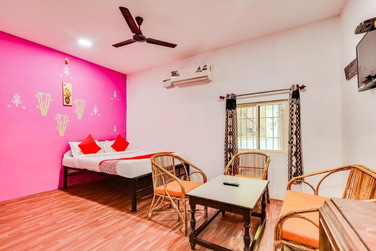 Oyo 62555 Victoria'S Heritage Hotel Pondicherry Exterior photo